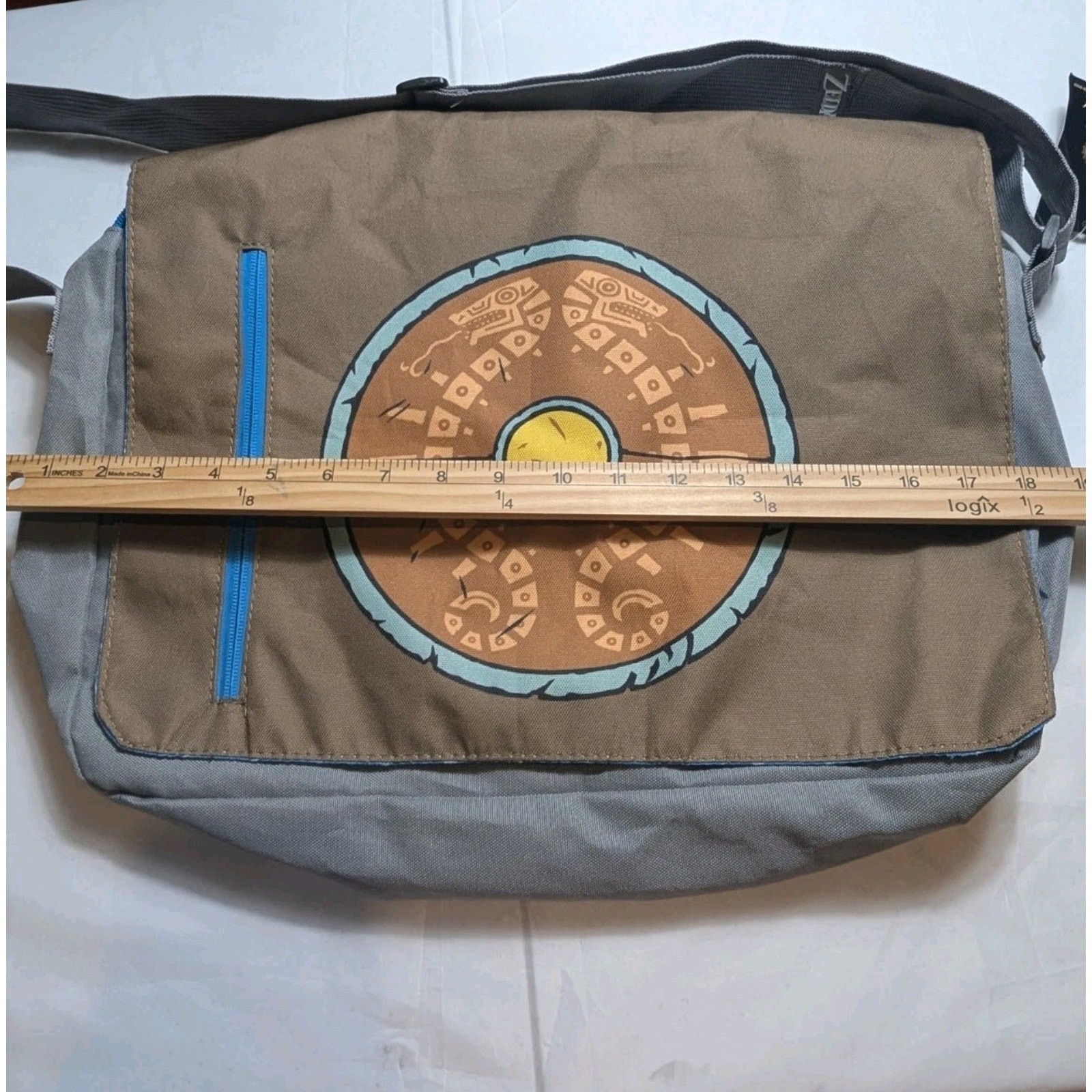 Culture Fly The Legend of Zelda : Breath of the Wild Messenger Bag New With Tag