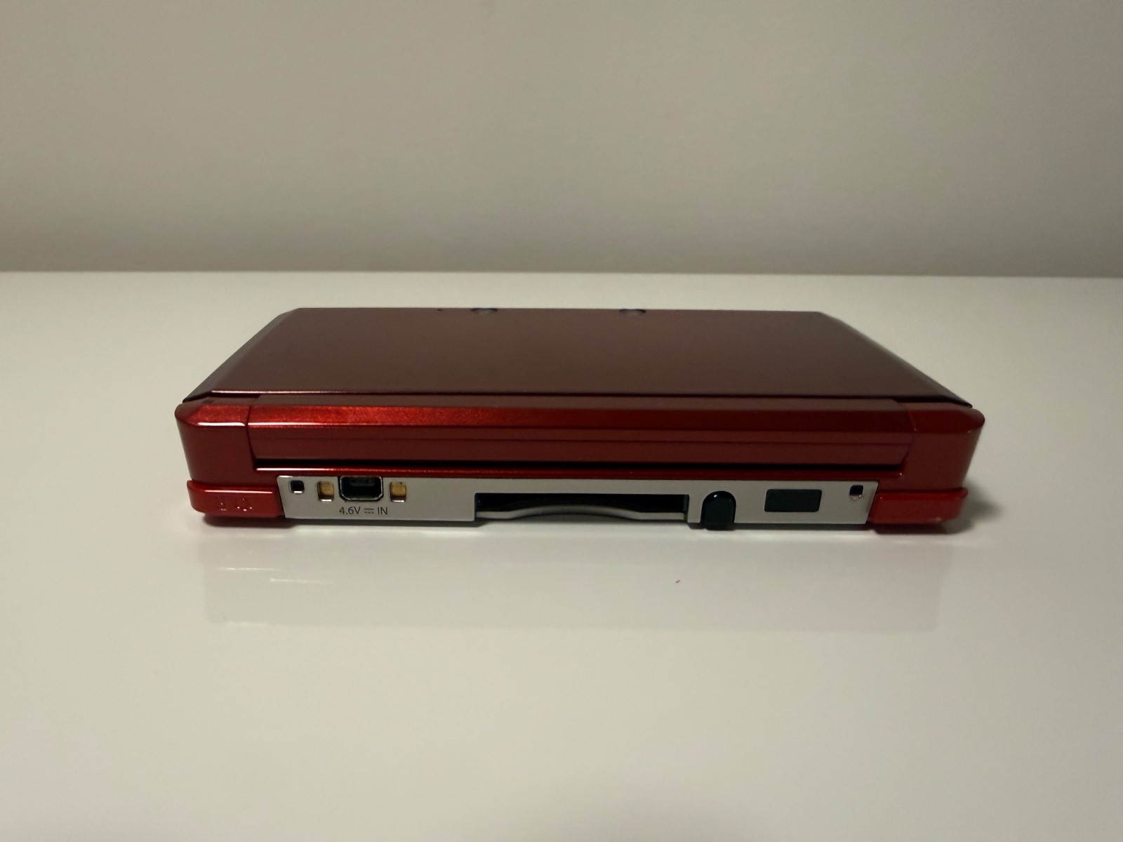 Nintendo 3DS Handheld System – Flame Red *Original Box & Manuals Included*