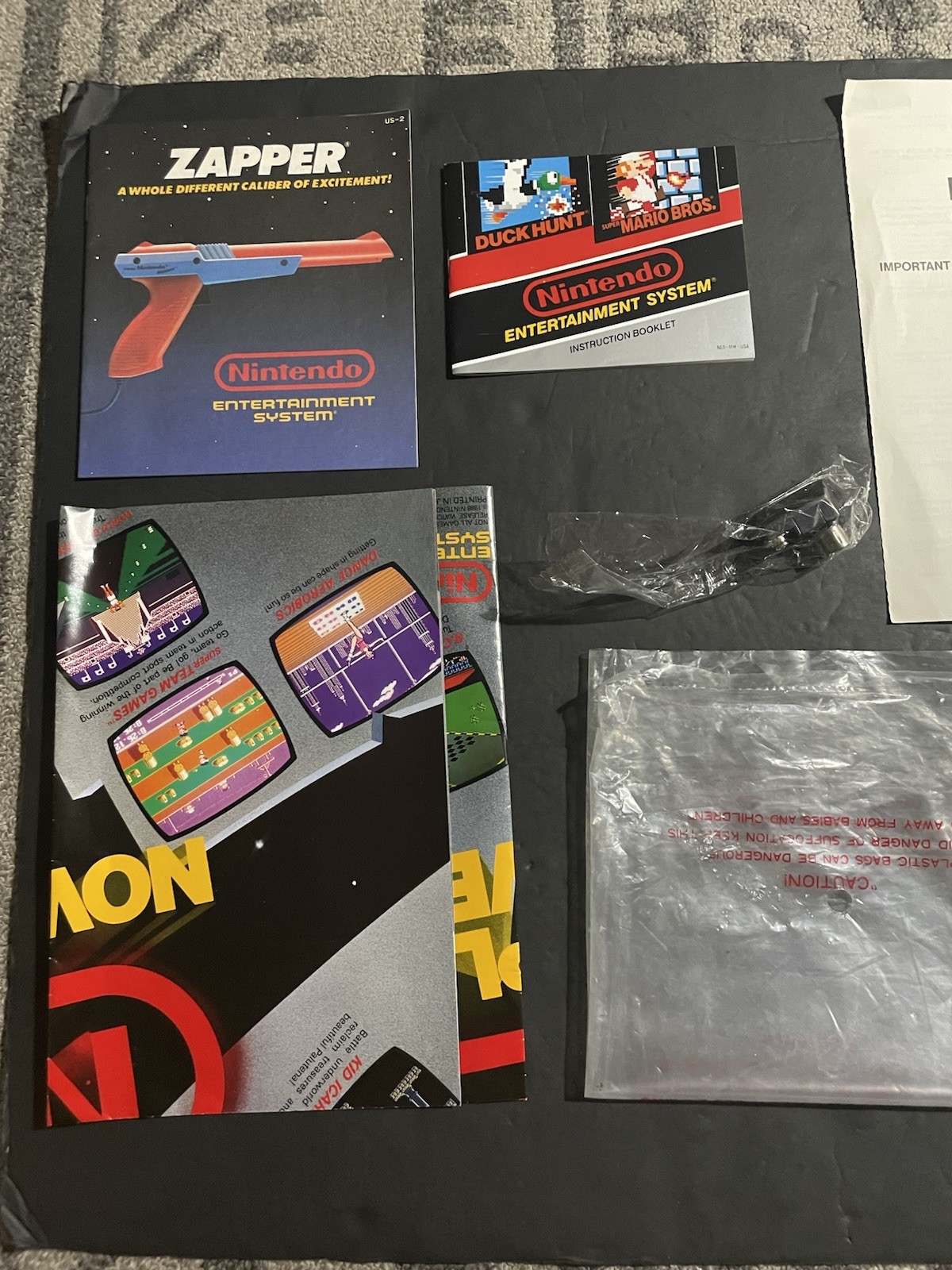 Nintendo NES Original paperwork Warranty Poster Plastic Bag Mario Manual Etc