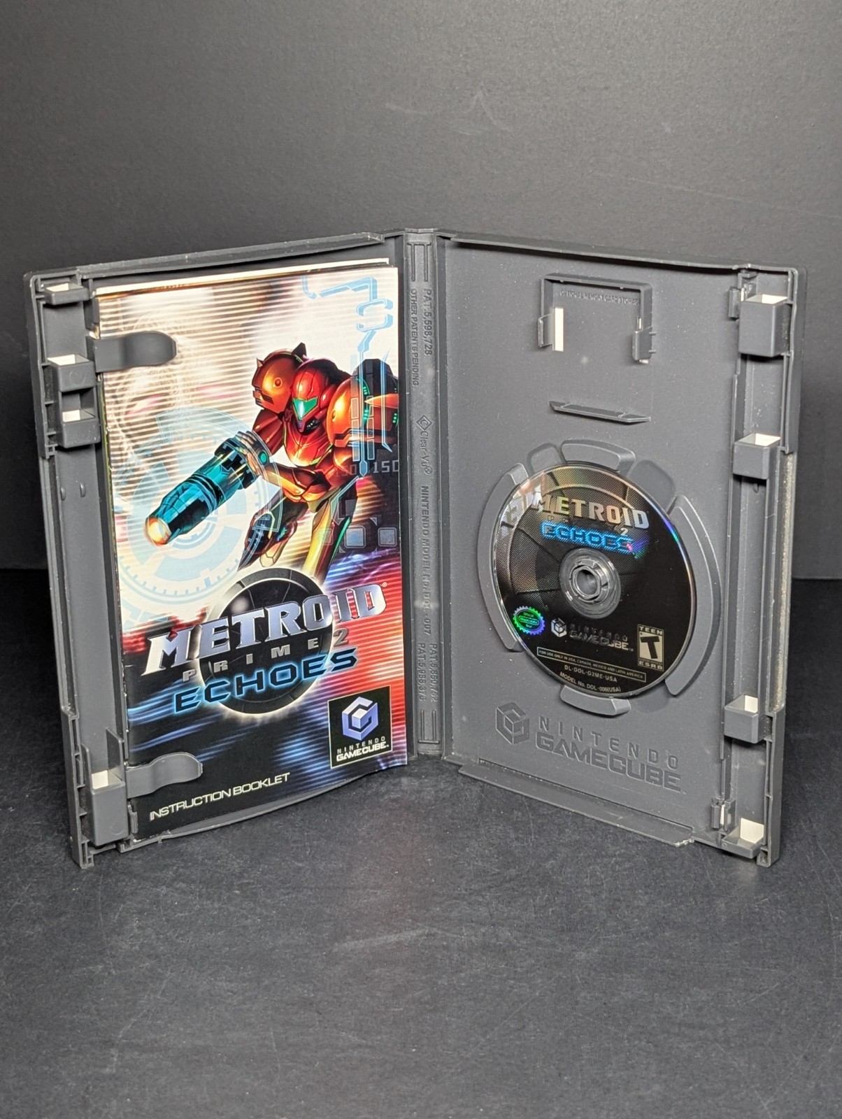Metroid Prime 2: Echoes (Nintendo GameCube, 2004) – CIB