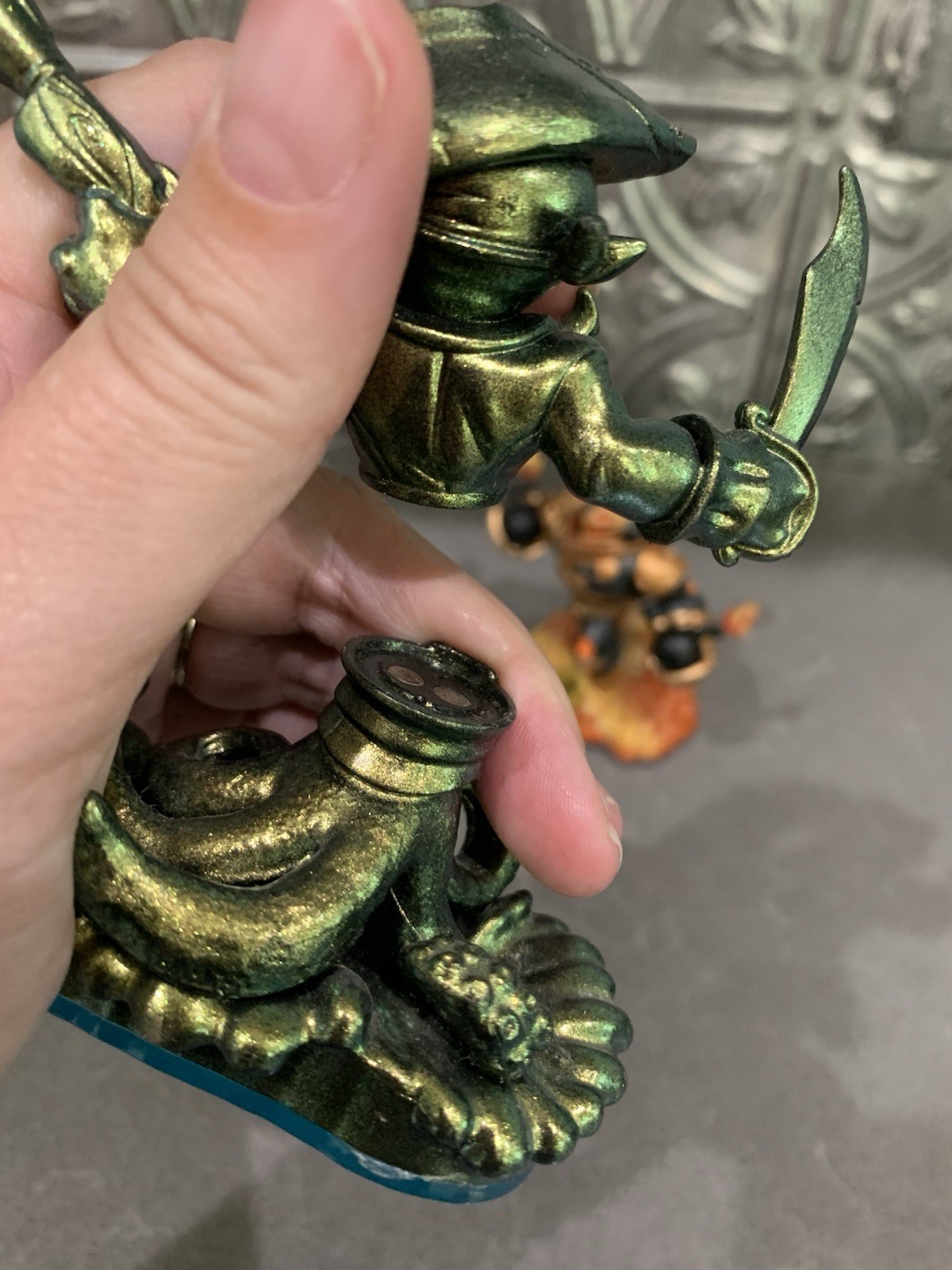 Skylanders Swap Force Blast Zone Color Shift Wash Buckler & Rip Tide