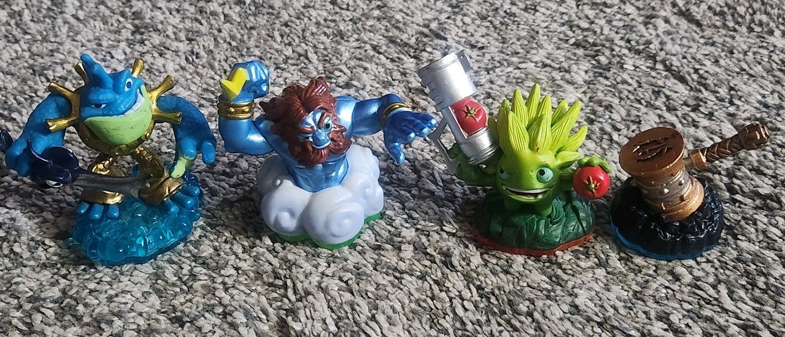 Lot Of 4 Skylanders Figures Lightning Rod, Food Fight, Rip Tide & Battle Hammer