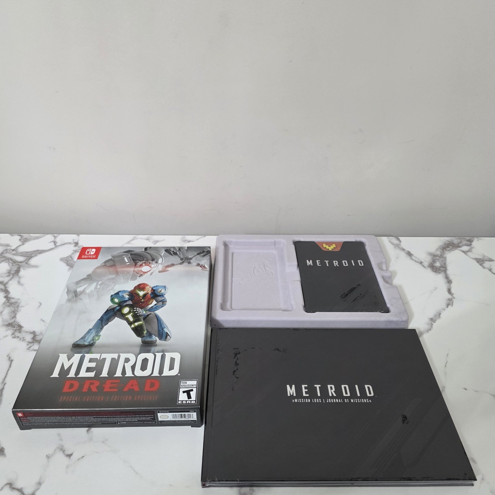 Metroid Dread Special Edition Art Book & Art Cards Only