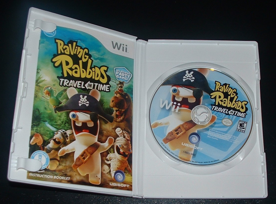 Raving Rabbids (Travel in Time) -Nintendo WII, 2010- CIB – MINT