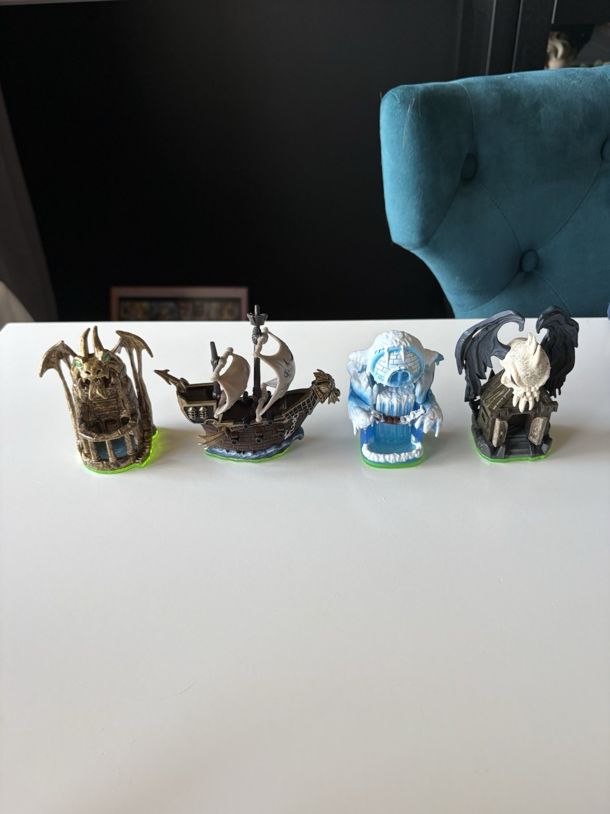 Skylanders: Spyro’s Adventure Wii Game + Full Set (Portal Included)