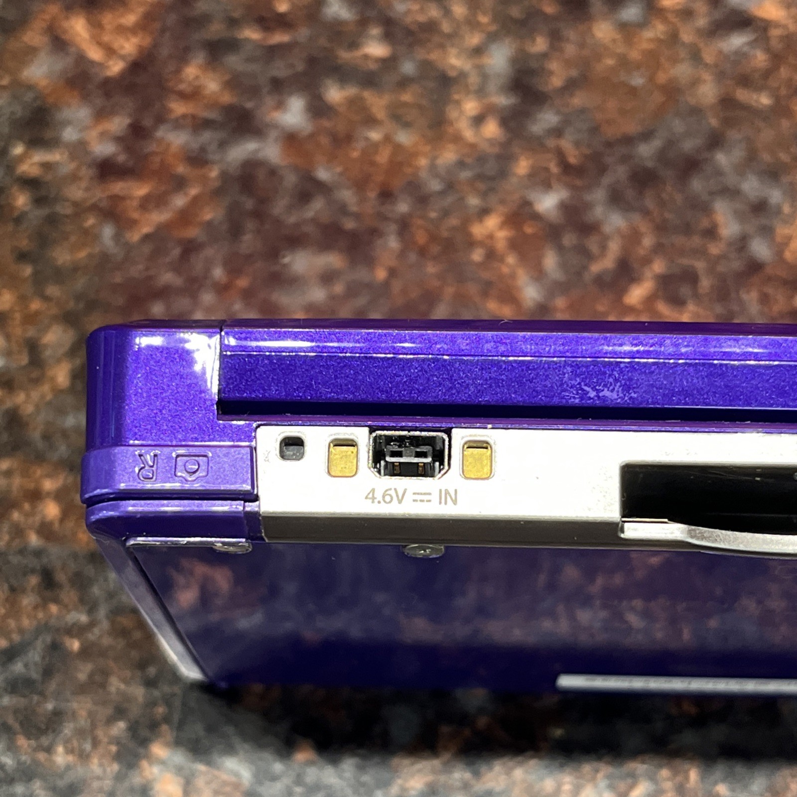 Nintendo 3DS Purple CTR-001(USA) 3D Wi-Fi W/ Stylus!! (LOOK)