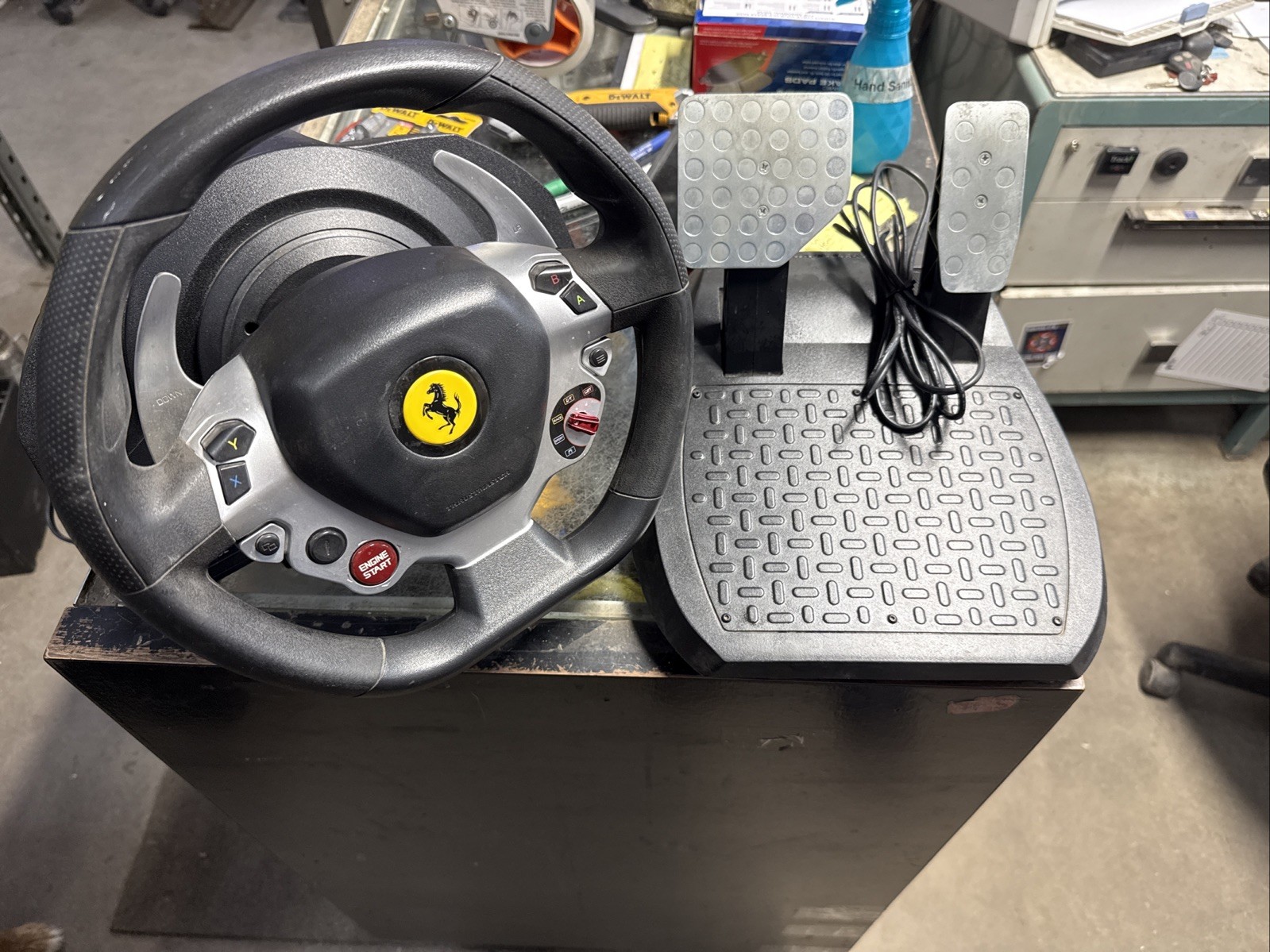 Thrustmaster TX Racing Wheel Ferrari 458 Italia Edition – For Xbox Series X/S