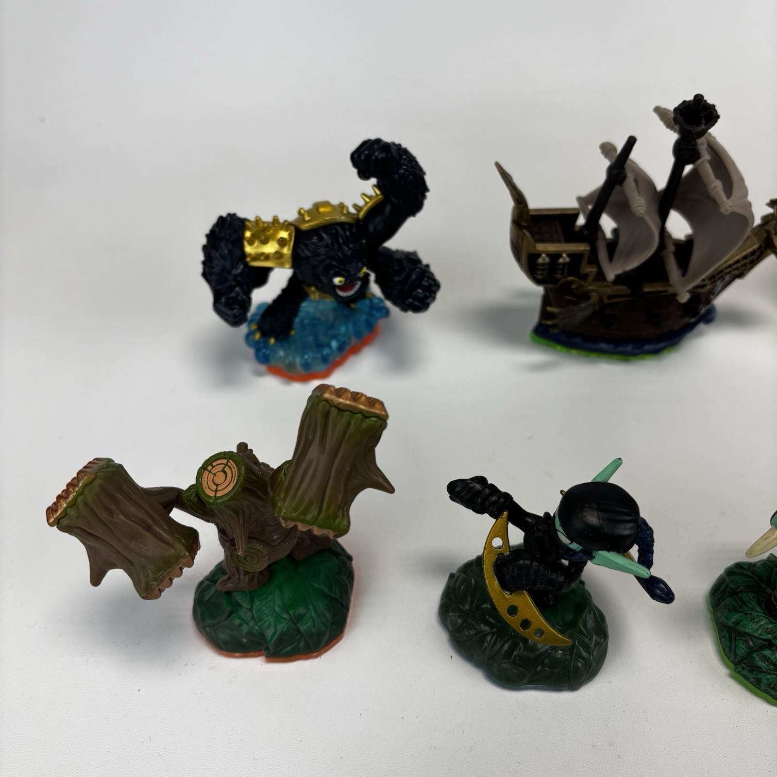 Skylanders Activision Collectible Figures LOT OF 19 PCs Mixed Toy Vintage Spyro