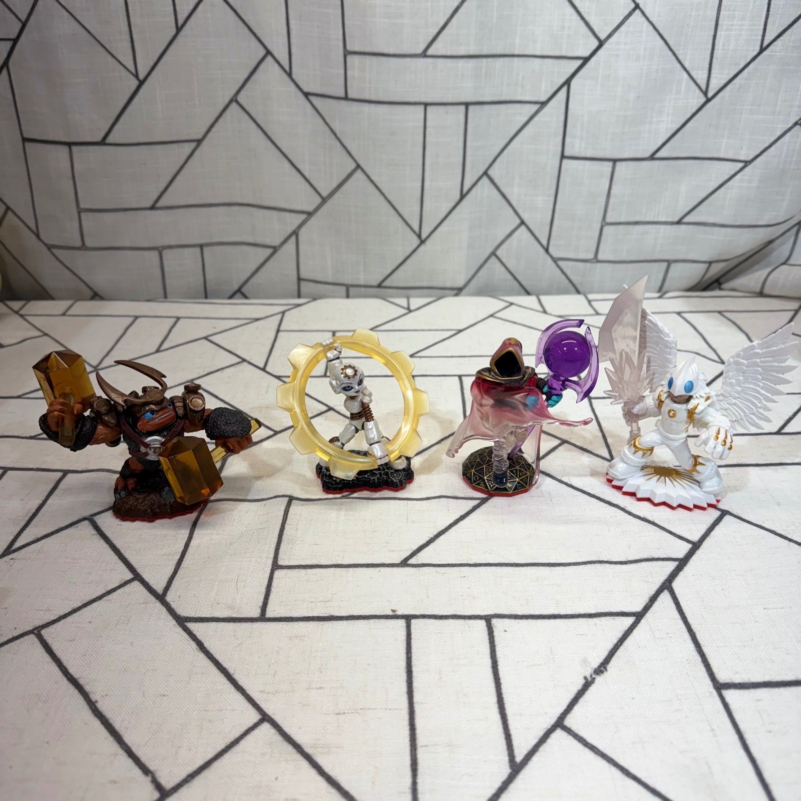Skylanders Figure Lot Wallop Gearshift Enigma Knight Light Trap Team
