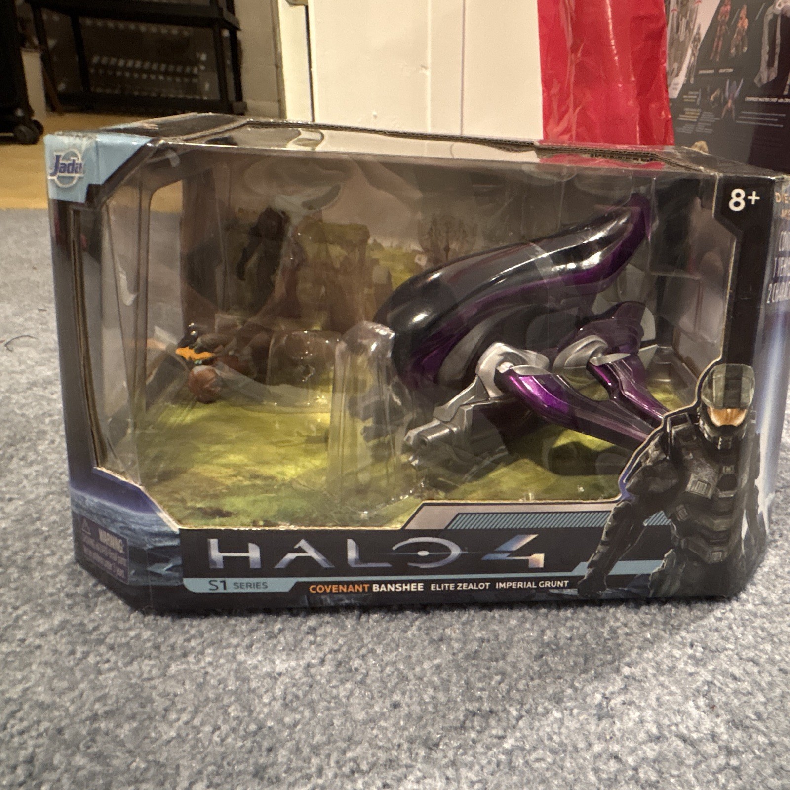 Jada Toys Halo 4 Covenant Banshee Vehicle Collector’s Edition w/ Elite Zealot