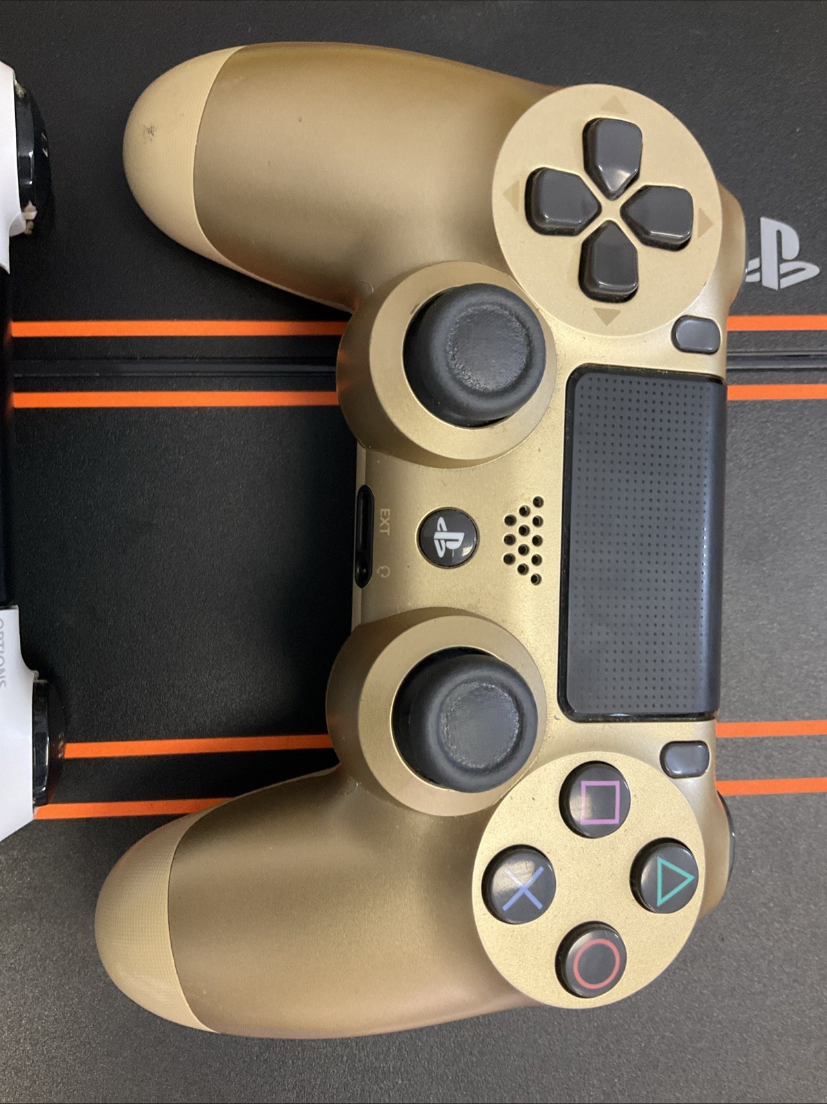 PlayStation 4 black ops 3 edition console with 2 controllers E490