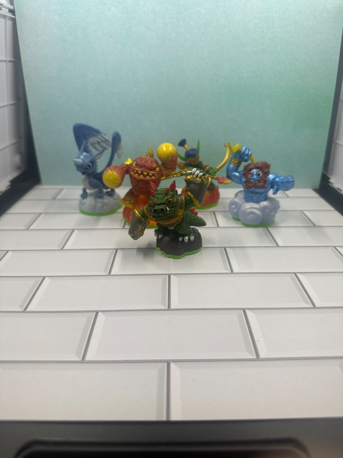 Full Skylanders Spyro’s Adventure (Except Trigger Happy) Figure Lot