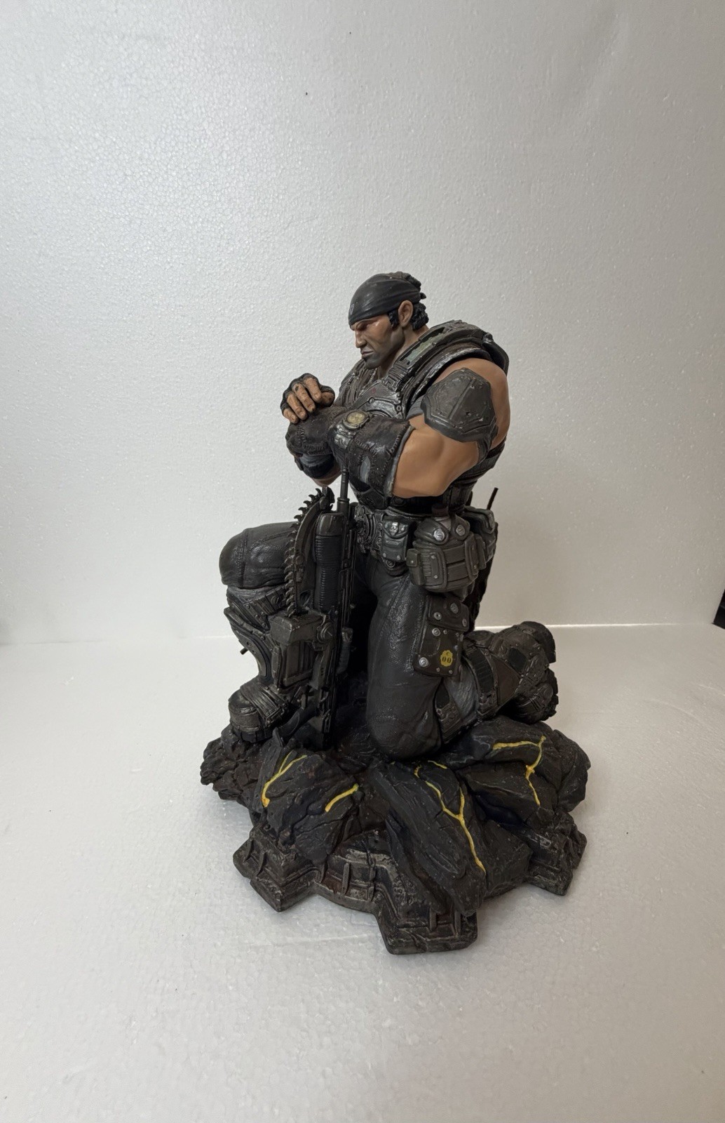 Gears of War 3 Marcus Fenix Collectible Statue