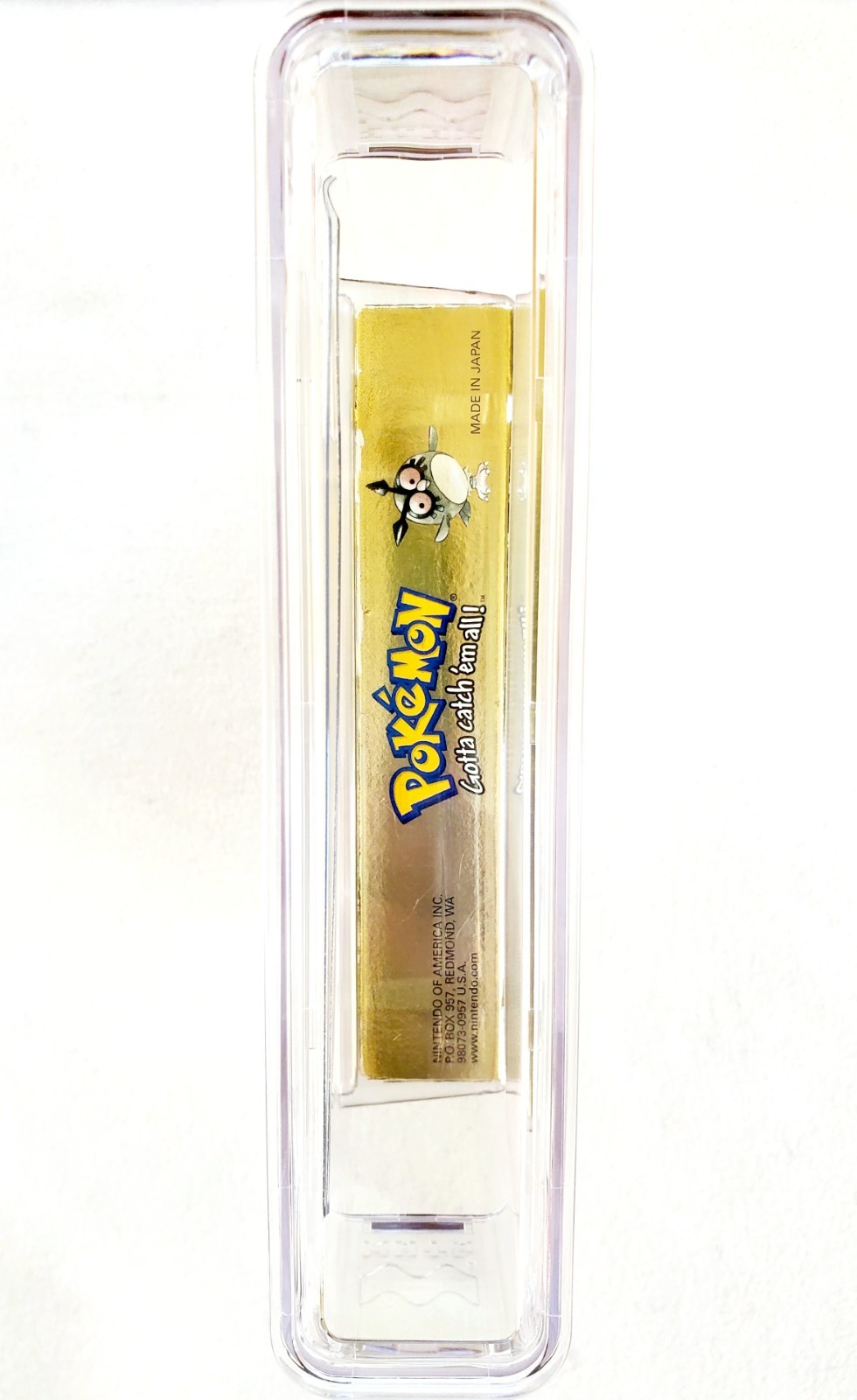 POKEMON GOLD VERSION Nintendo Game Boy Color 2000 Graded PSA 8.5 WATA 9.0 MANUAL