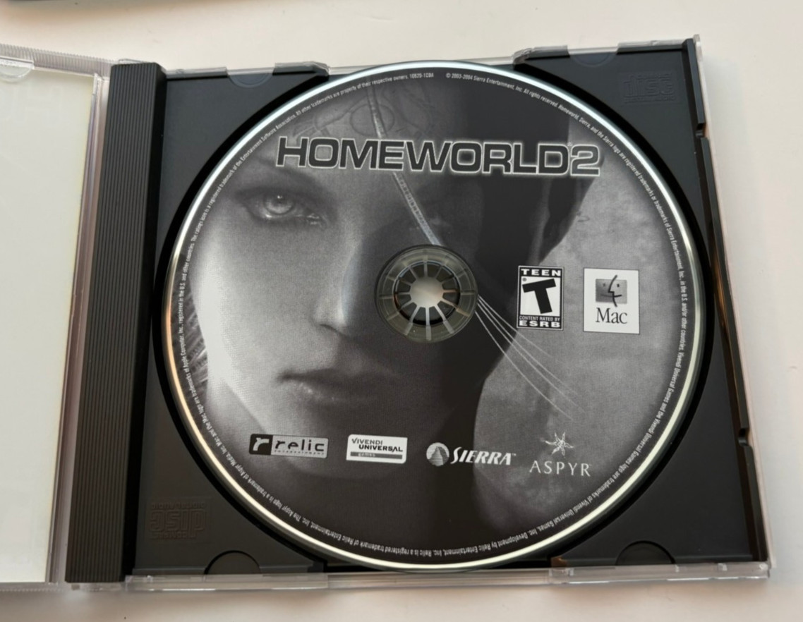 Homeworld 2 (2004) MAC Apple Macintosh Sierra Aspyr Relic Small Box Game