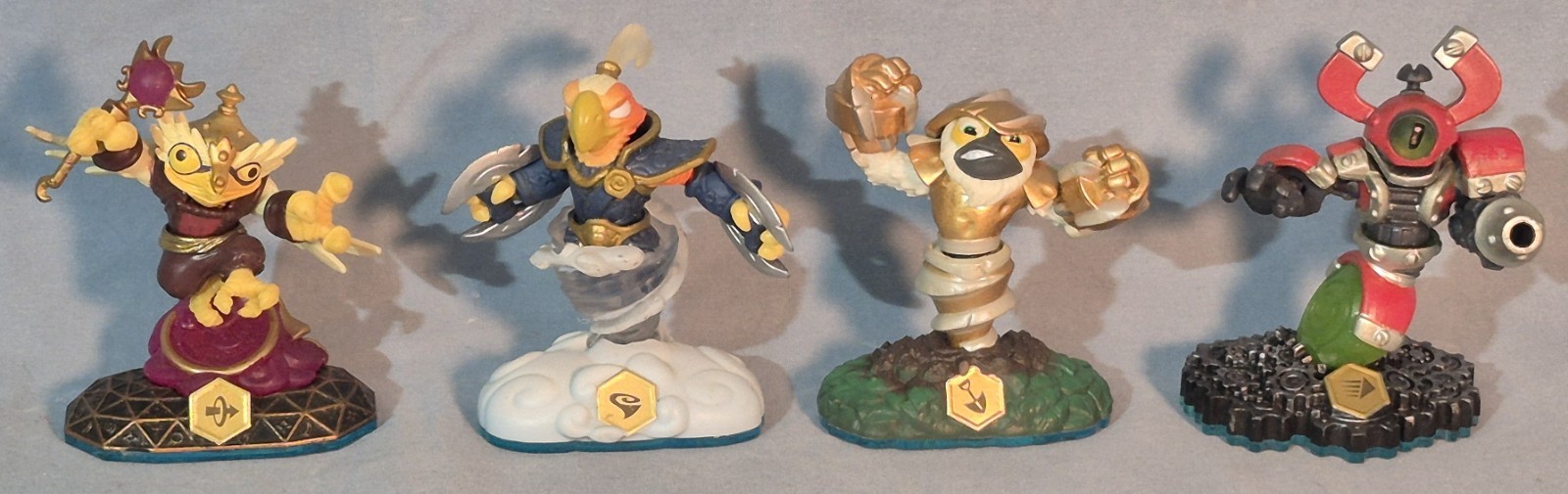 4 Skylanders Figures, Hoot Loop, Free Ranger, Grilla Drilla, Magna Charge