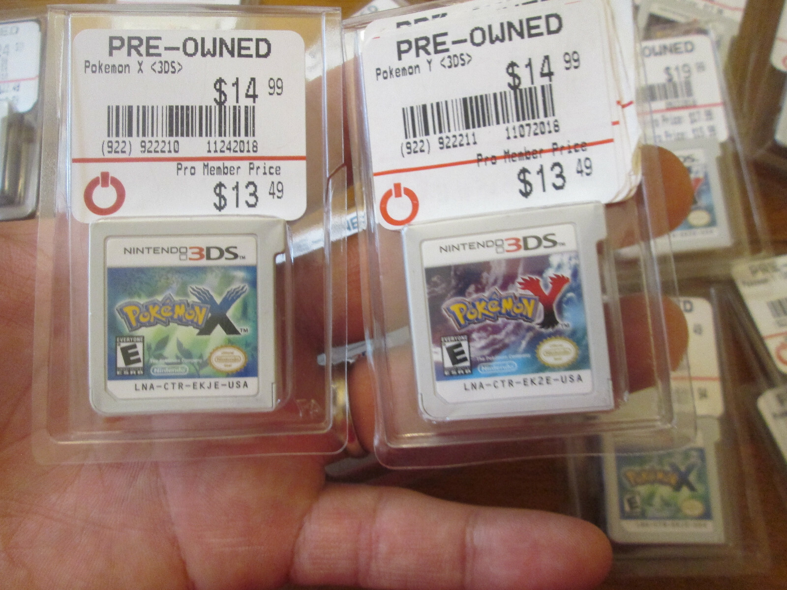 Pokemon X & Y Nintendo 3DS LOT SET AUTHENTIC ONLY CARTRIDGE WORKS PERFECTLY