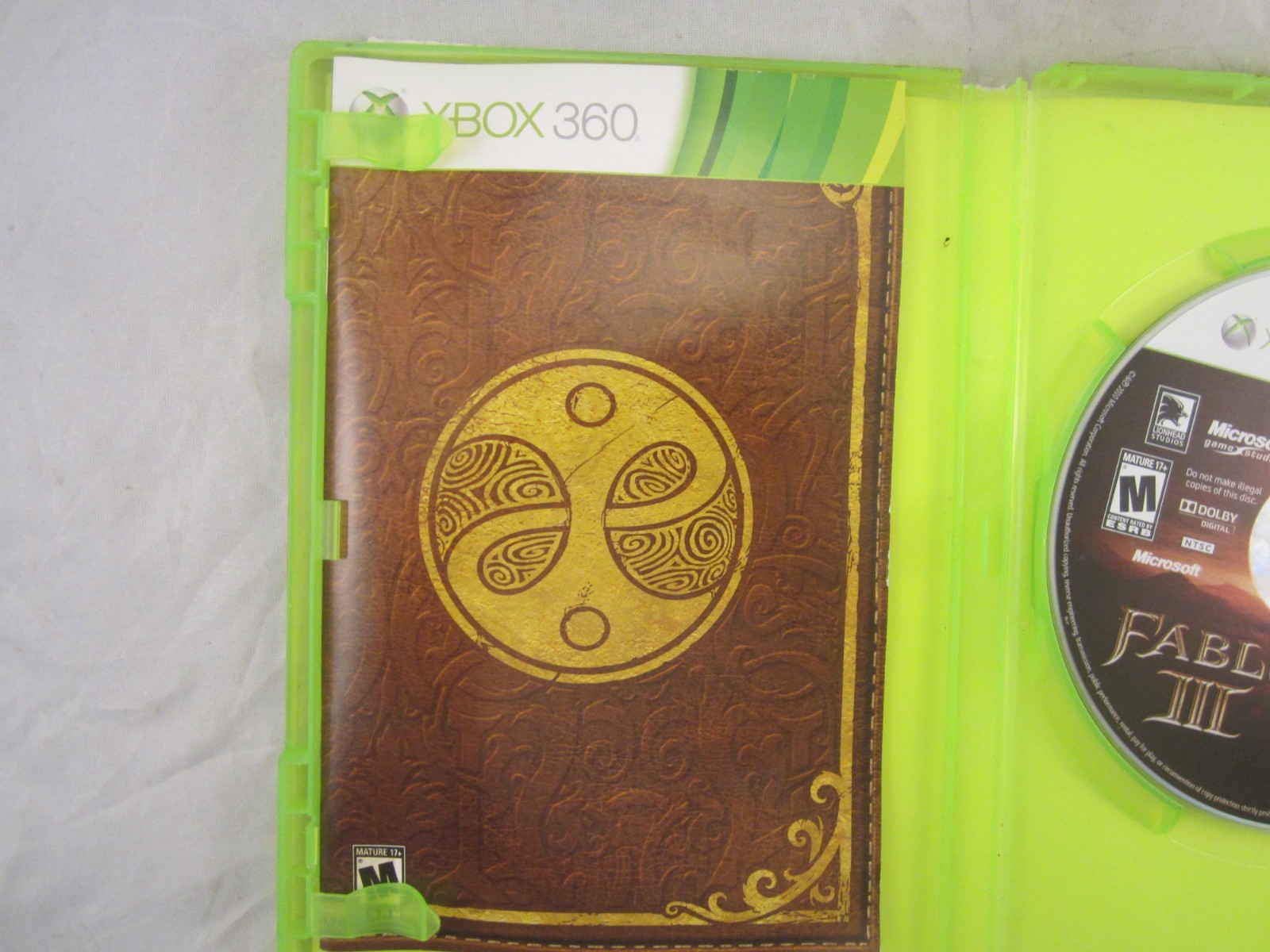 Fable III Microsoft Xbox 360 Fantasy Action Role Playing RPG CIB, resurfaced