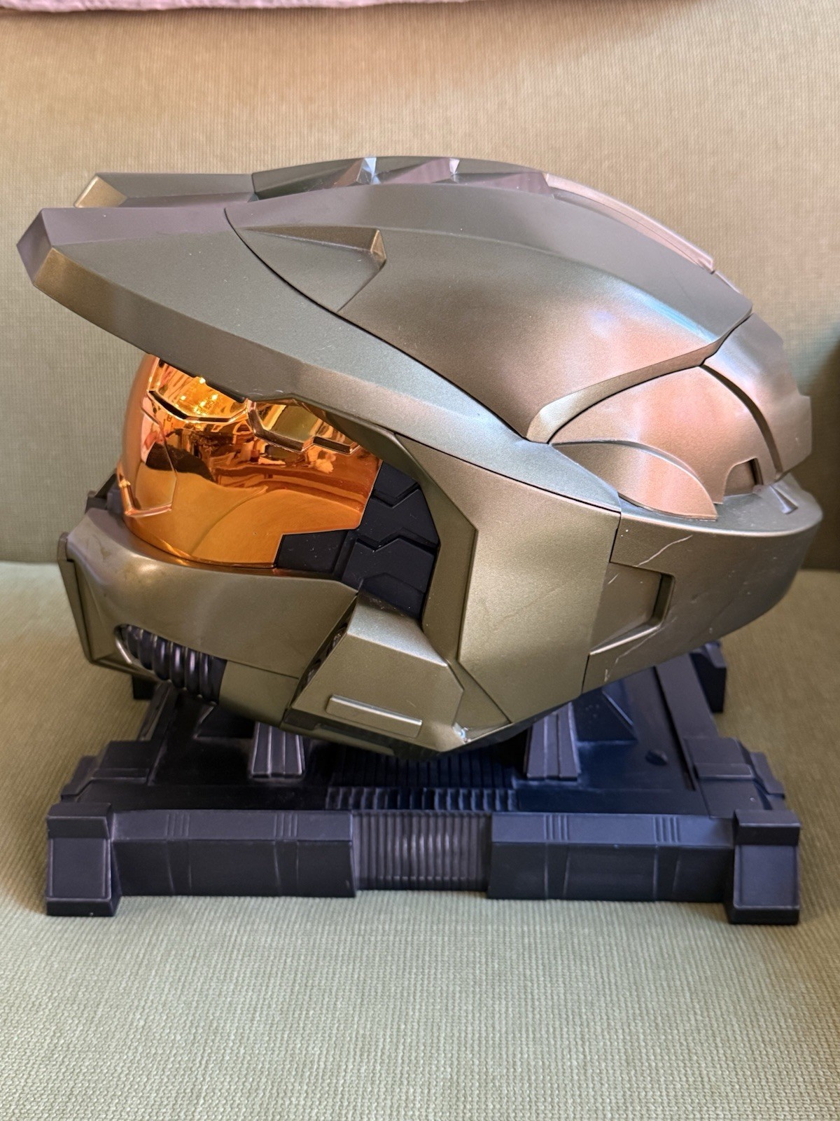 Halo 3 Legendary Edition Master Chief Helmet w/Display Base Only No Box/Media
