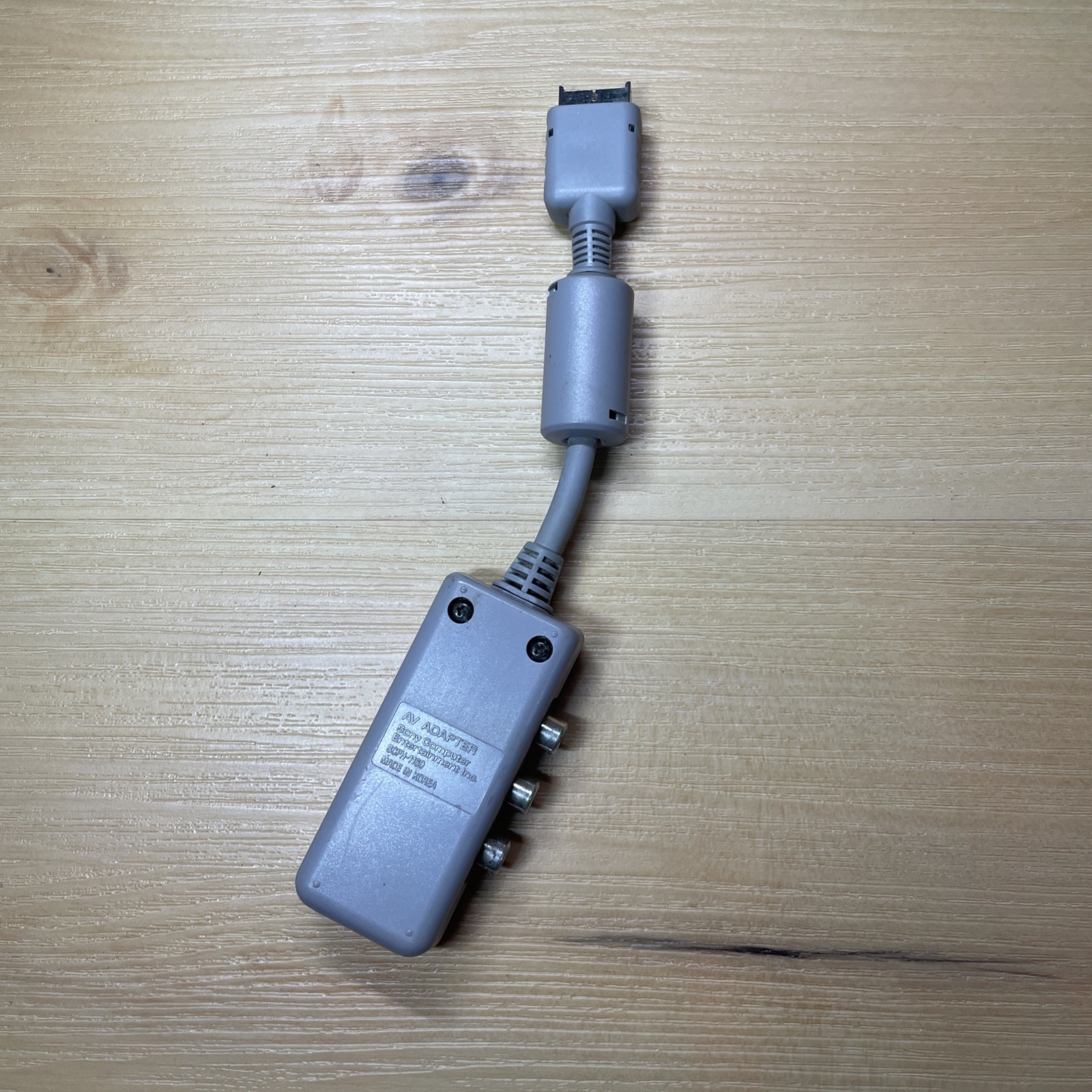 PS2/PS1 Official RCA AV ADAPTOR SCPH-1160 SONY Playstation 1 2 Guncon M Cable