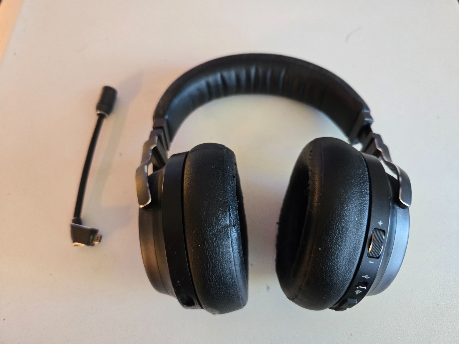 Corsair Virtuoso RGB XT Wireless Gaming Headset Bluetooth Used READ