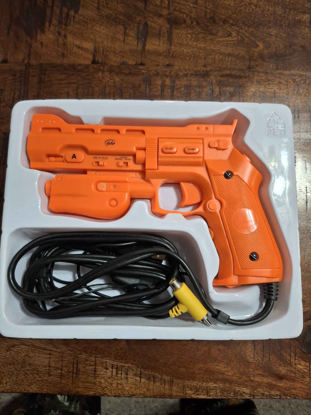 NAMCO Guncon 2 NPC-106 G/C System Product Light Gun Orange Sony Playstation 2