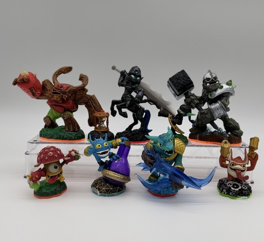 Lot Of 8 Skylander Figures Dark Element Knight Mare Trap Master Giants Tree Rex