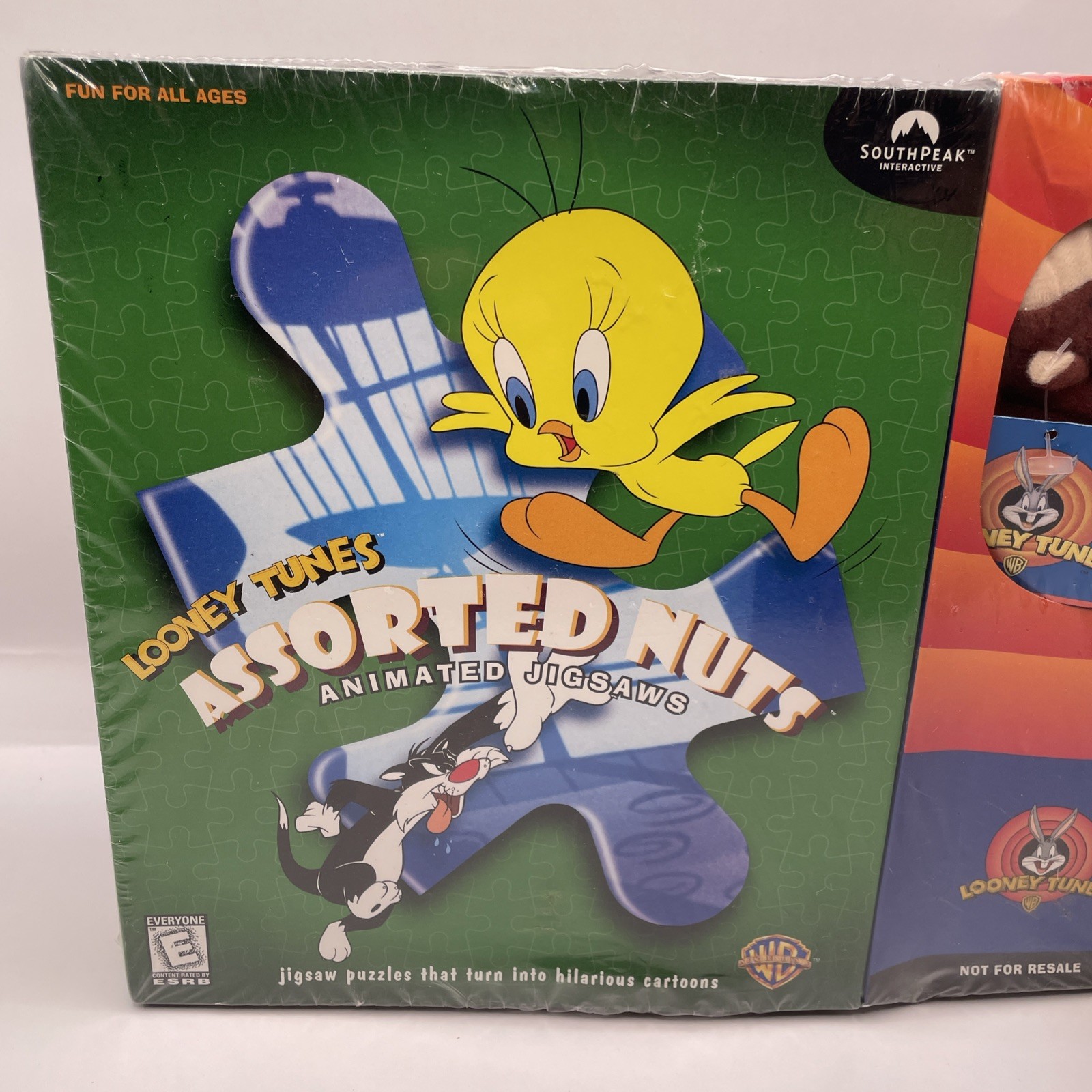 Loony Tunes Assorted Nuts Sealed Animated Jigsaw Game PC CD Big Box Combo Sealed
