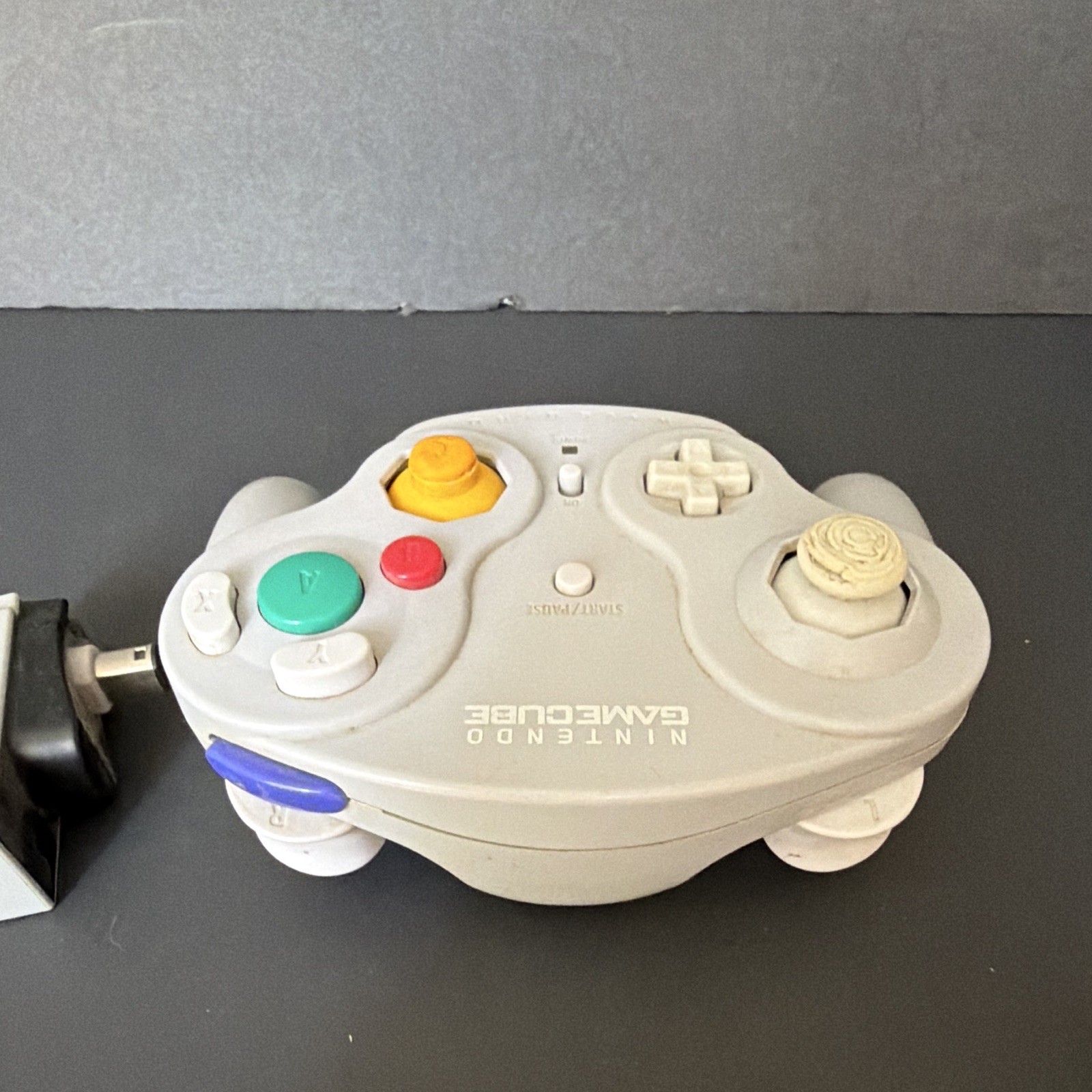 Nintendo WaveBird Wireless Controller w/ Receiver for GameCube Gray DOL-004