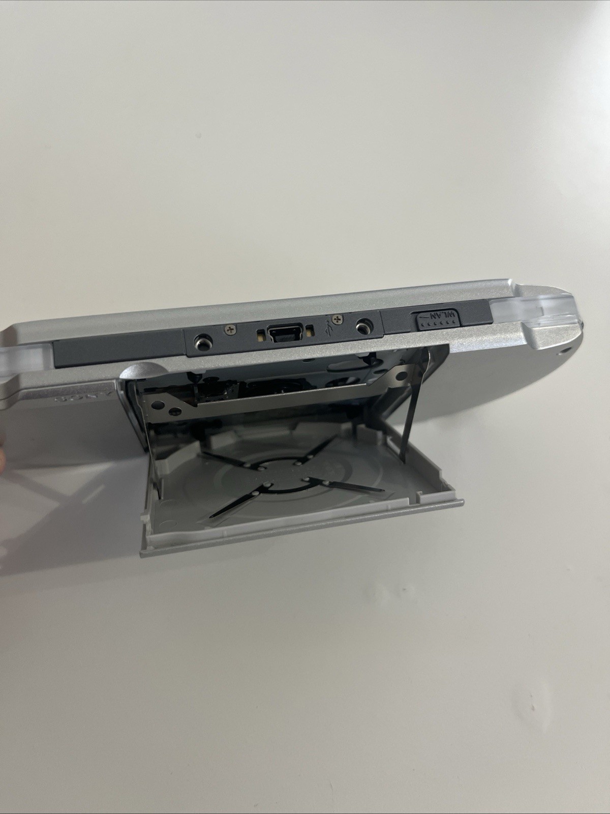 Sony PSP-3000 Portable Mystic Silver Handheld System (Read Description)