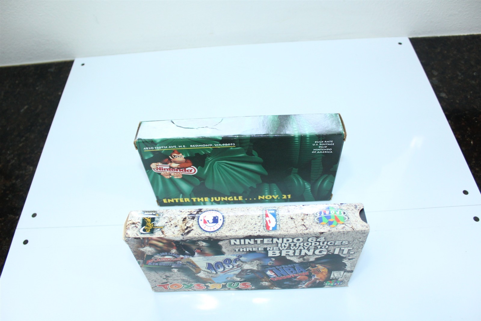 Vintage Nintendo 64 Toys R Us Promo & Donkey Kong Country VHS Promo Video Tapes