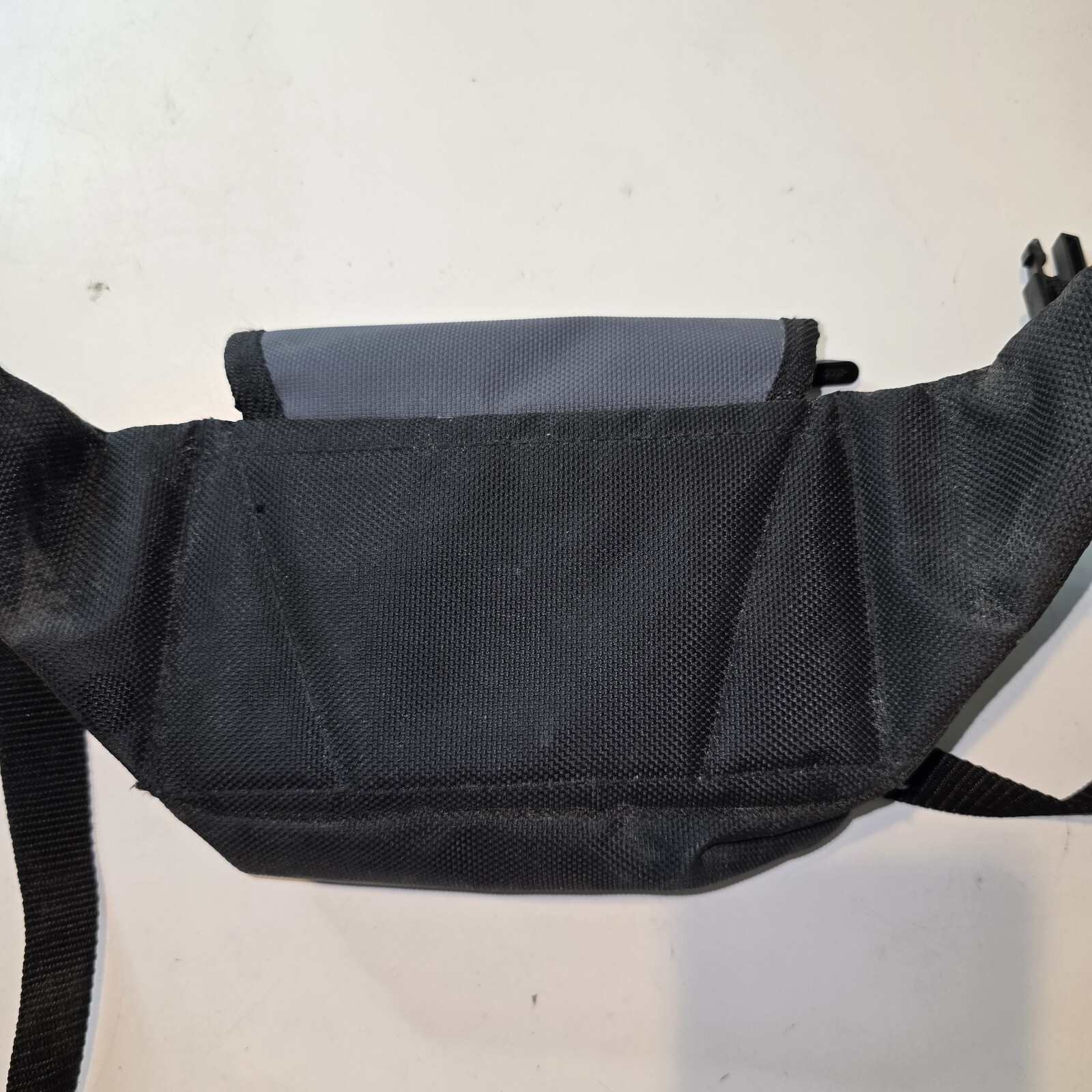 Nintendo Game Boy Carrying Case Fanny Pack Adjustable Waist Bag