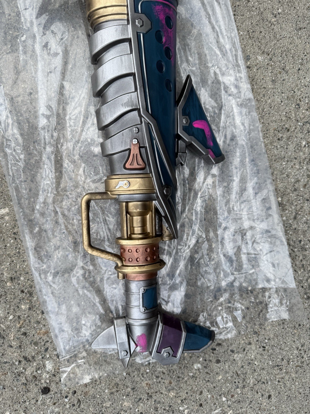 Fishbones Jinx Pistols Foam Gun league Of Legends Game Anime Cartoon 25.5”