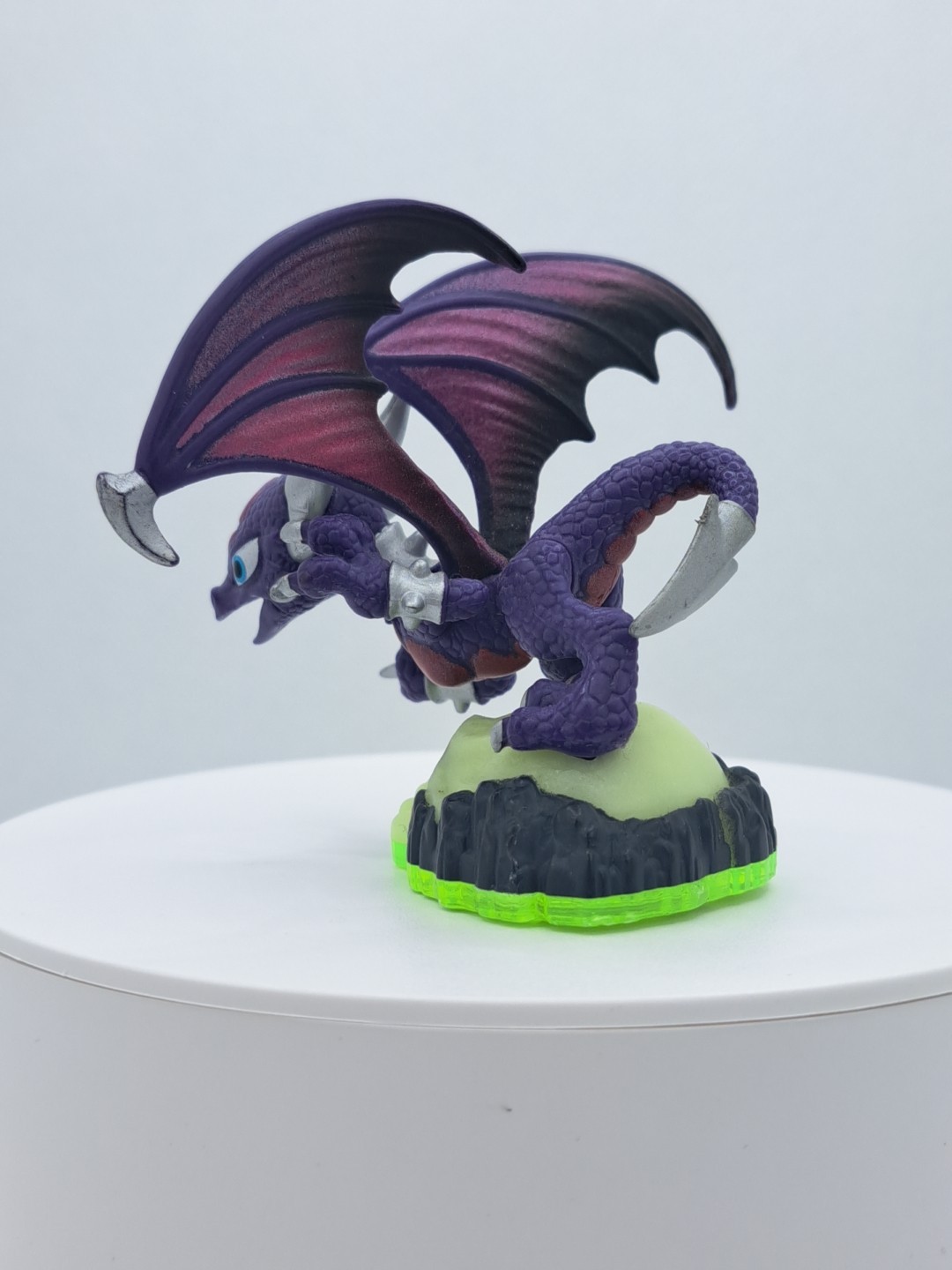 Skylanders Spyro’s Adventure Cynder Series 1 Undead Figure Loose
