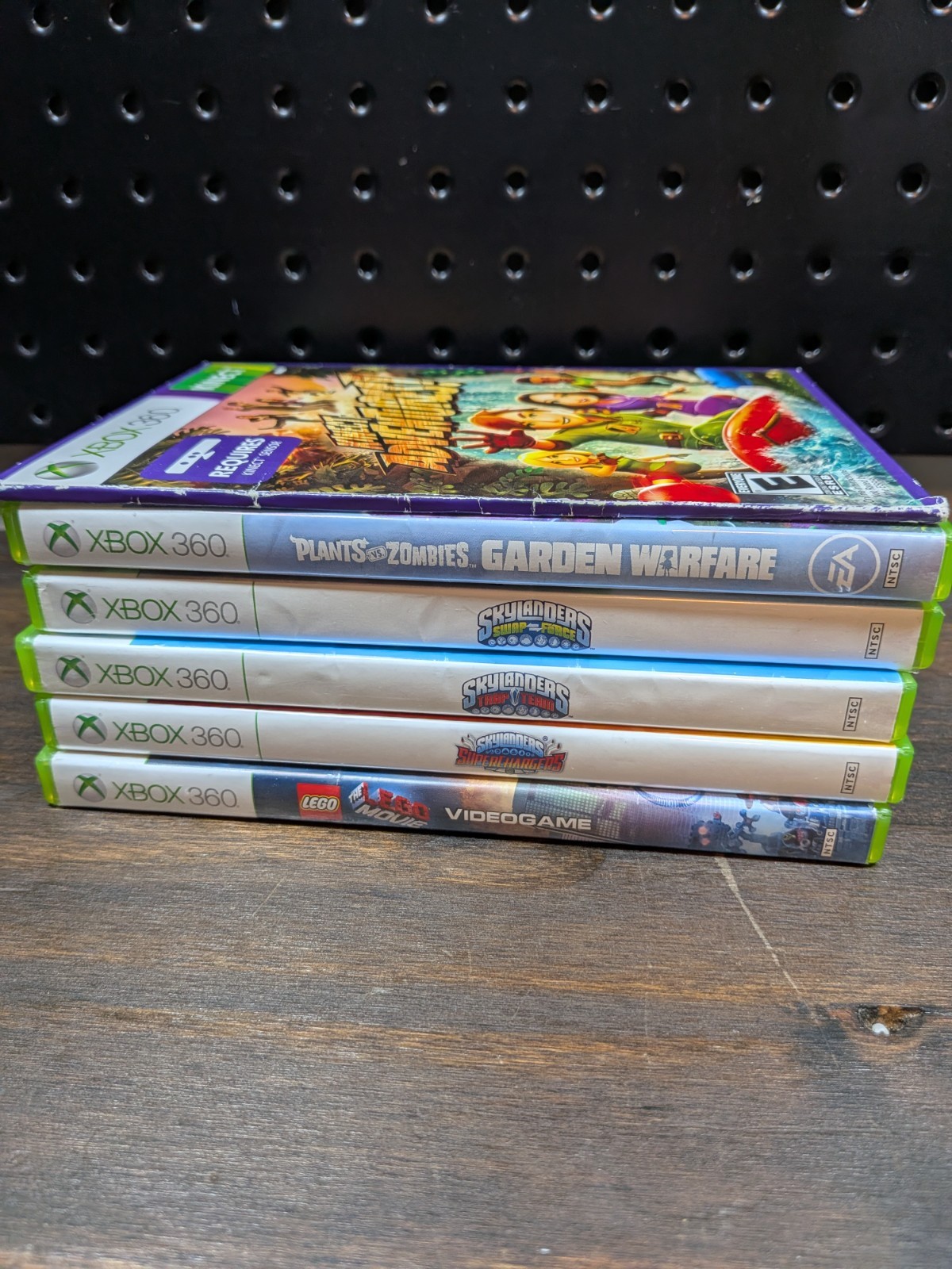 Xbox 360 E Console 500GB Bundle w/ Kinect 4 Controllers 6 Games Tested Working