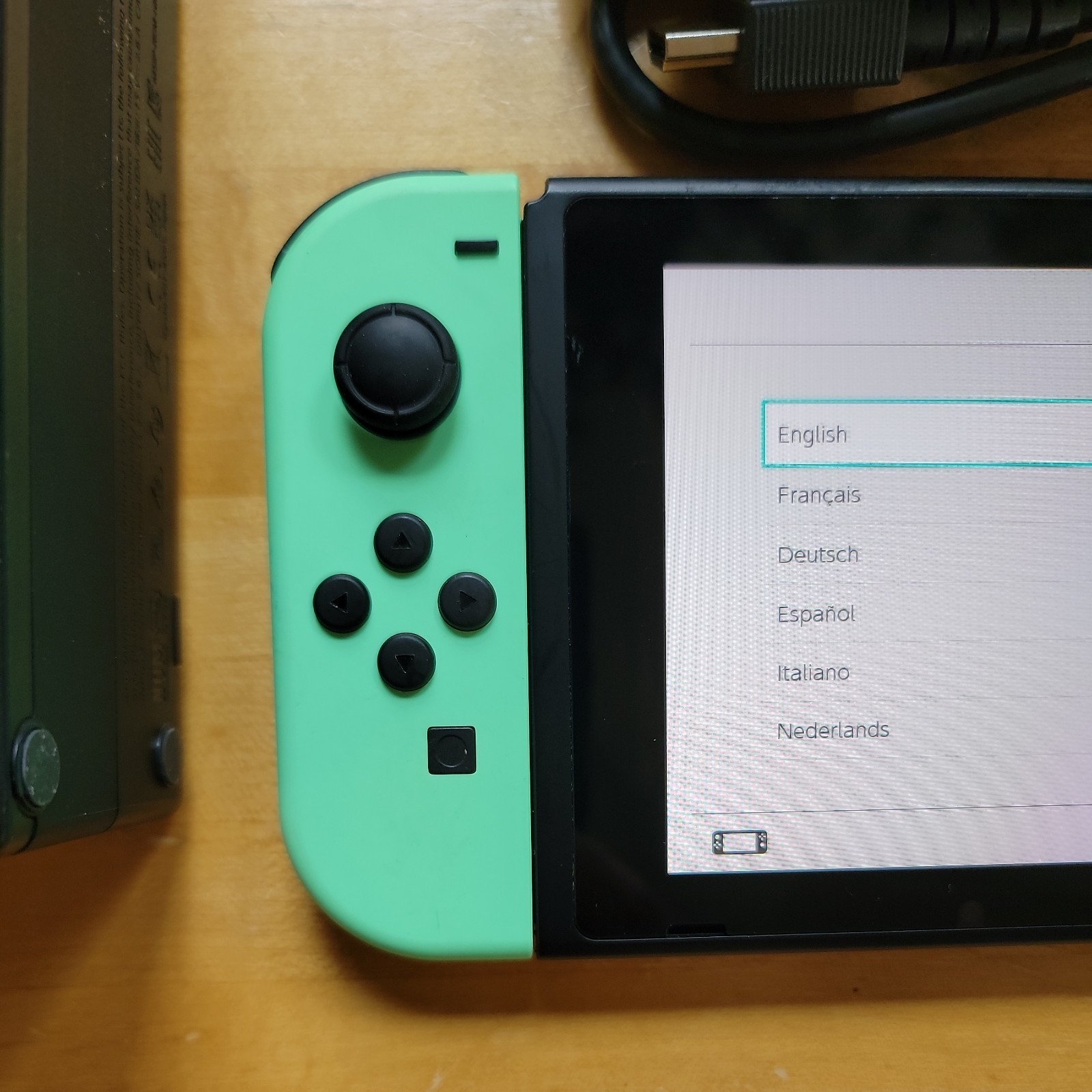 Nintendo Switch Animal Crossing Console HAC-001(-01) w/ Accessories (#103)
