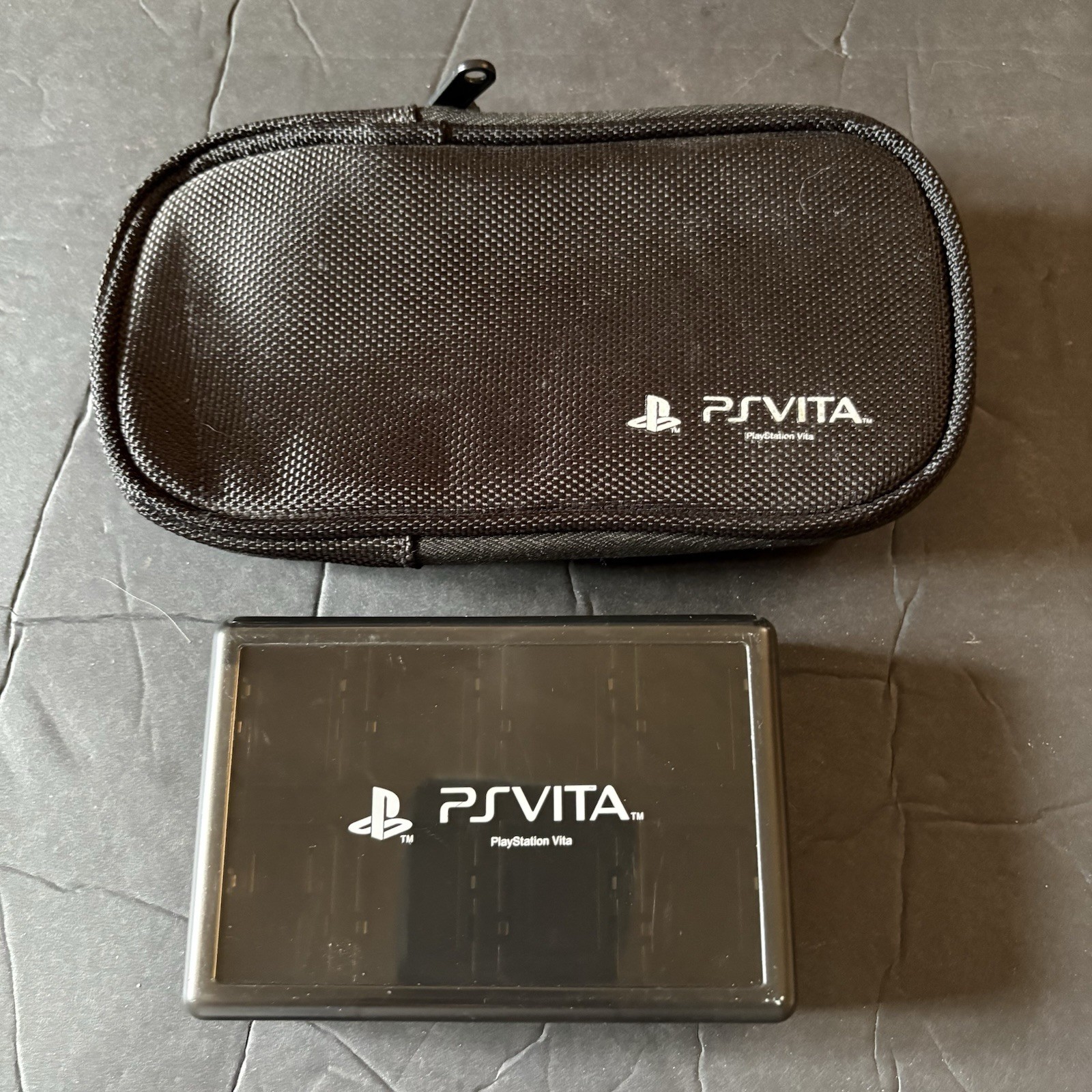 Authentic Sony Playstation PS Vita Carring Case with Hard Case x24 Game Holder