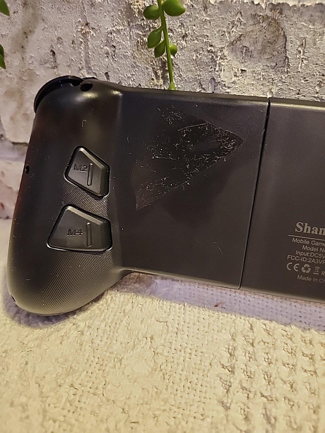 Shanwan Bluetooth Controller For Phones Androids Iphones Ect…