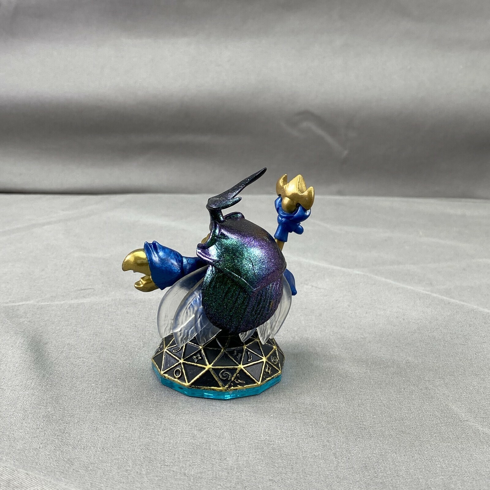 SKYLANDERS SWAP FORCE – DUNE BUG Magic Element Loose Figure with Card
