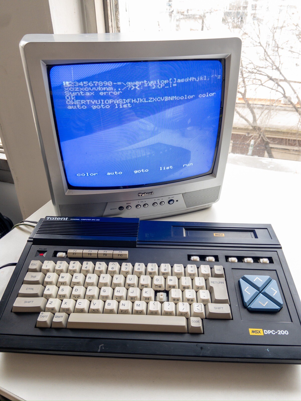 Talent Personal computer MSX DPC-200 Argentina RARE