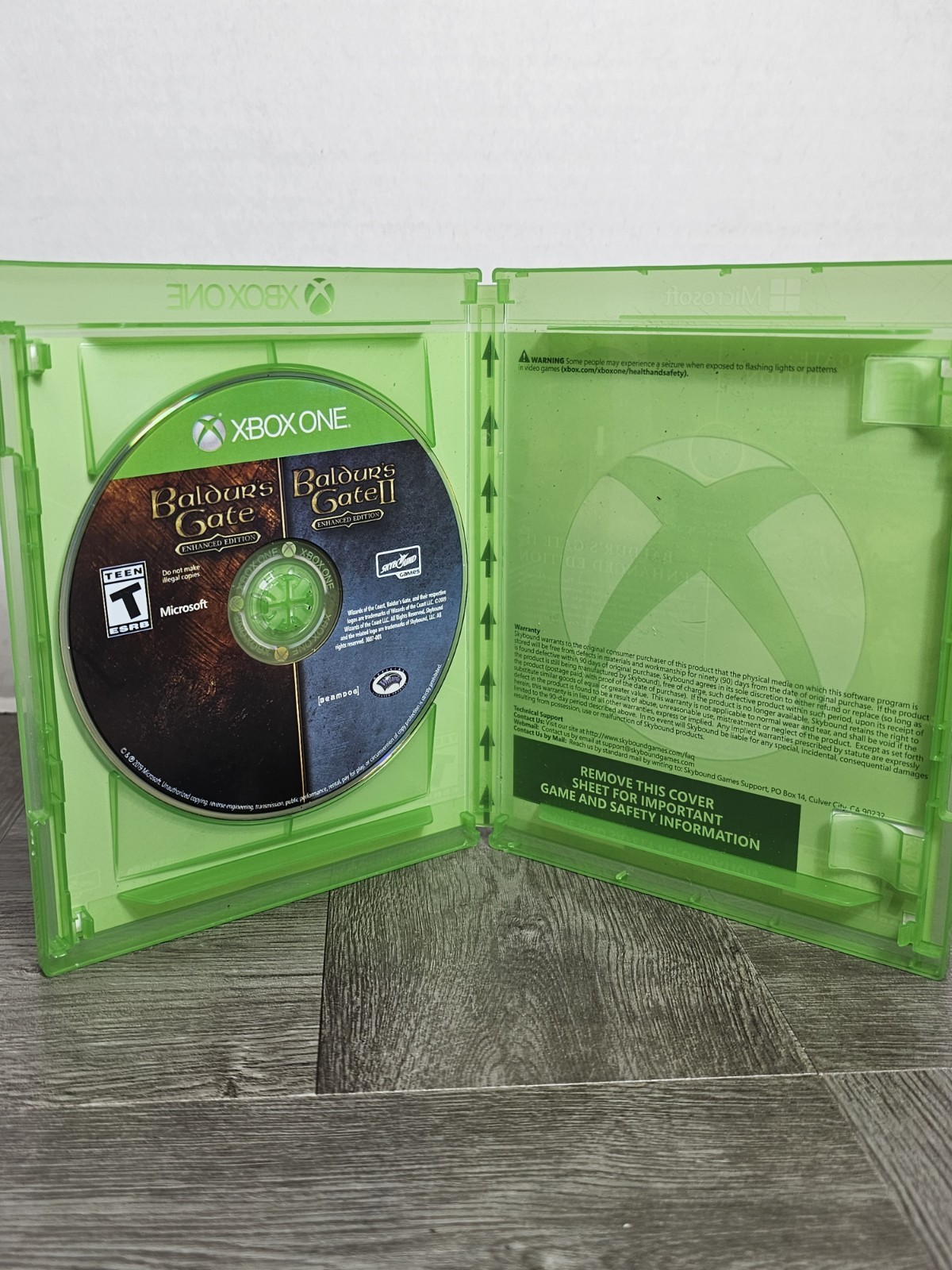 Baldur’s Gate Enhanced Edition I & II Microsoft Xbox One Siege of Dragonspear