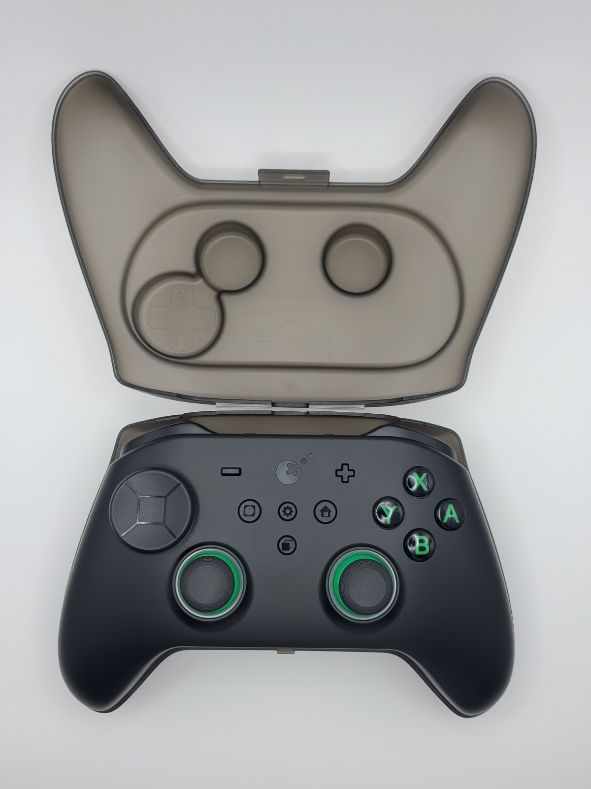 GuliKit TT Pro Wireless Controller for PC, Android, iOS, Switch – Black Green