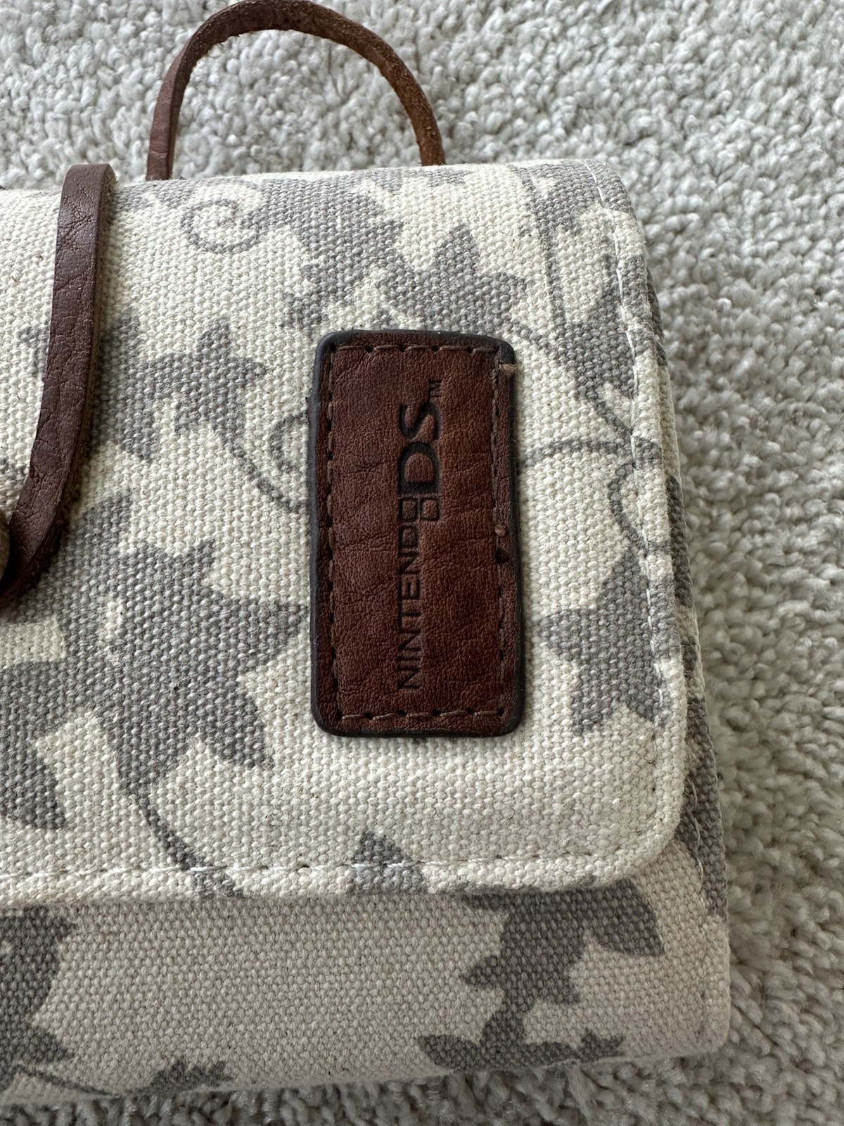 Nintendo DS Handheld Video Game Console Storage Case Cloth Leaf Design