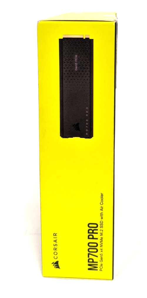 Corsair MP700 PRO 2TB PCIe Gen5 NVMe M.2 SSD w/ Air Cooler CSSD-F2000GBMP700PRO