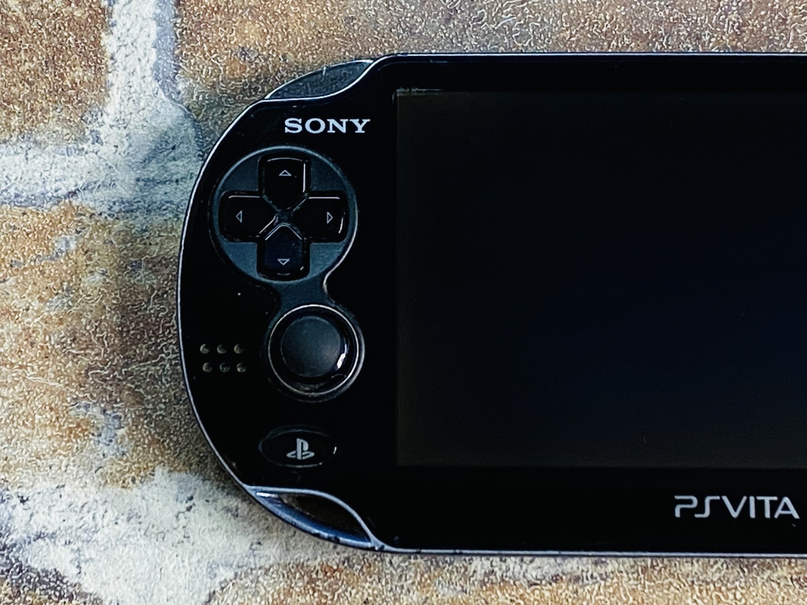 PS Vita PCH-1100 AB01 Crystal Black SONY Playstation 4GB Charger 2 Games DDP