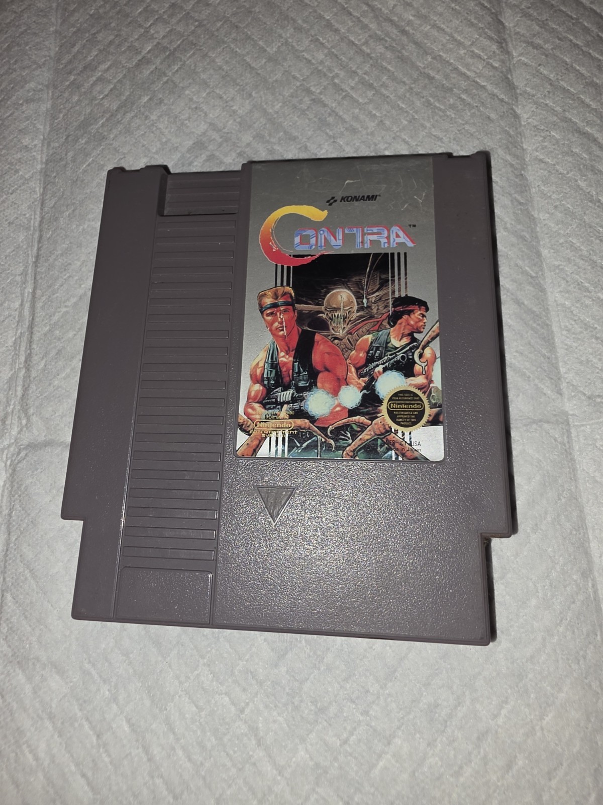 Konami Contra for Nintendo NES – Boxed 1988 NTSC-U/C Multiplayer Shooter