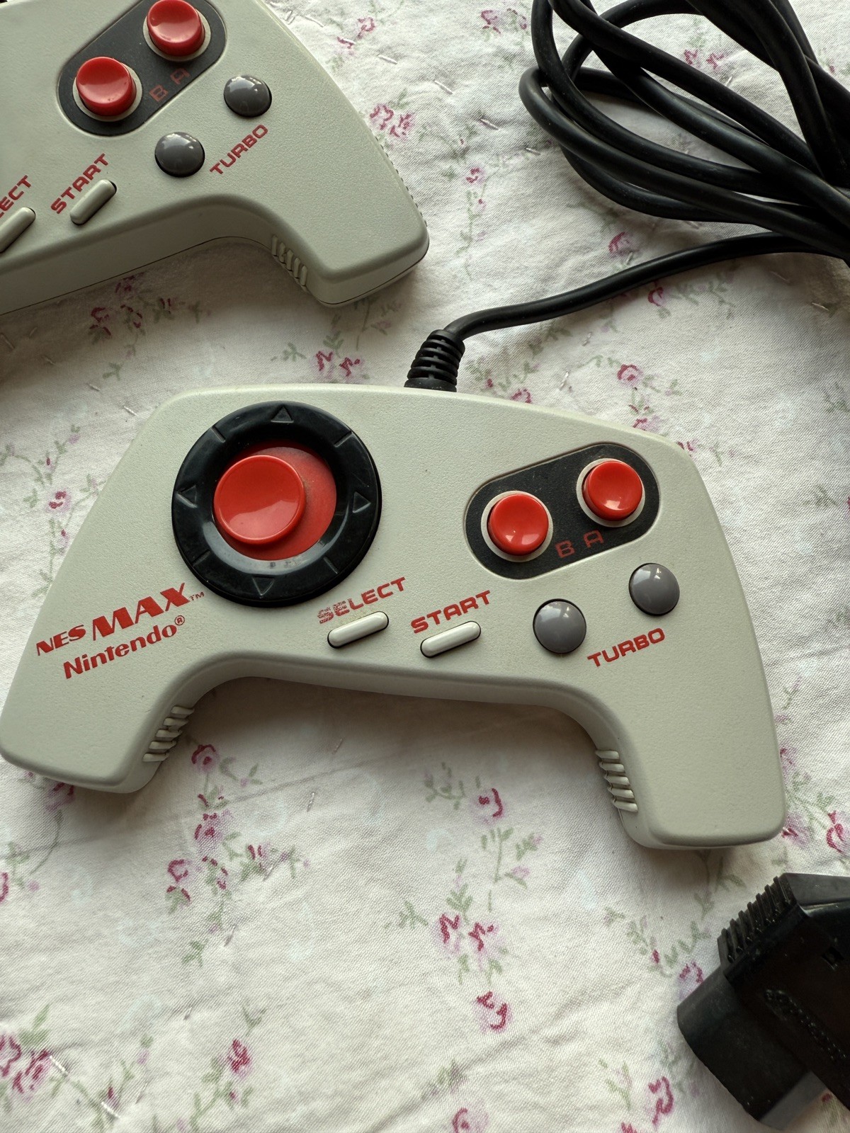 Nintendo 1988 NES Max Turbo Video Game Controller OEM Model NES-027 Set of 2