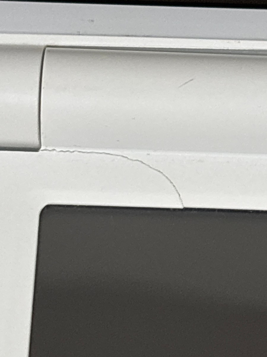 New Nintendo 2DS XL LL White lavenderr Console region Japanese B30