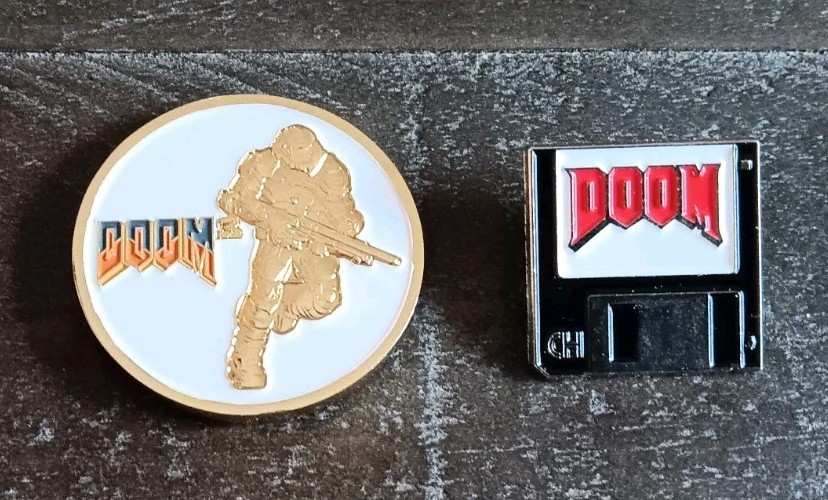 vintage Retro Doom III Limited Edition Game Challenge Coin Token Doom 3 & Pin