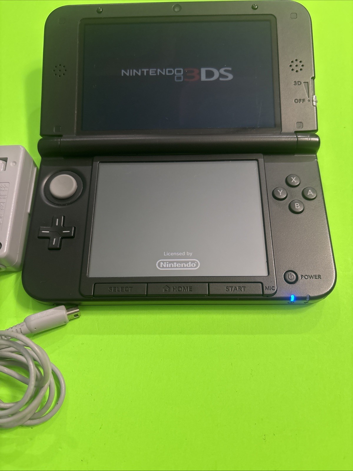 Official Nintendo 3DS XL Blue Tested Working Crack in D-Pad OEM Charger
